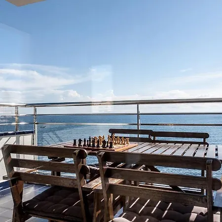 Apartment Frente Al Mar-wifi Free
