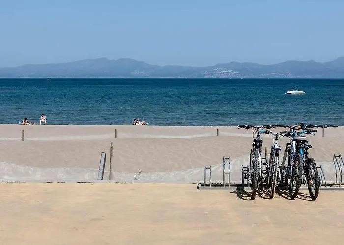 Frente Al Mar-wifi Free Apartamento L' Escala